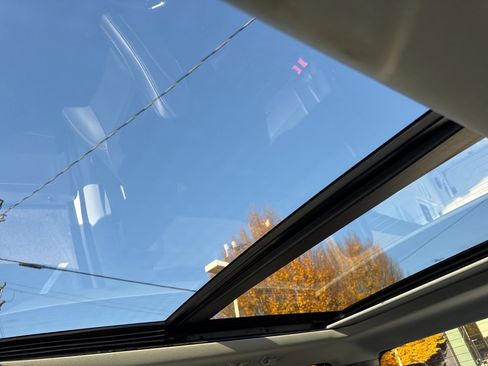 Used 2025 Ford F350 Lariat image 35