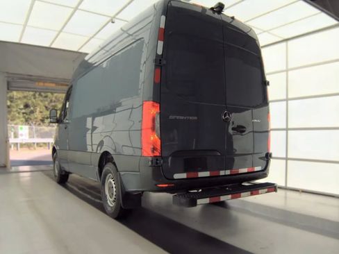 Used 2019 Mercedes-Benz Sprinter 144 image 2