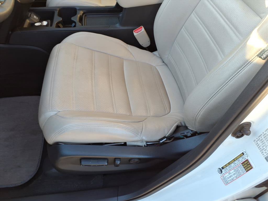 Used 2017 Honda CR-V EX image 24