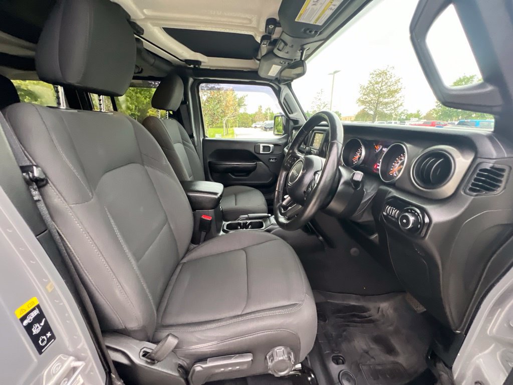 Used 2021 Jeep Wrangler Unlimited Sport w/ Cold Weather Group AWD/4WD image 22