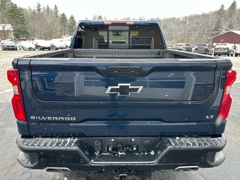 Used 2022 Chevrolet Silverado 1500 LT Trail Boss image 6