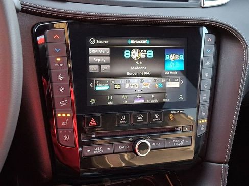 Used 2023 INFINITI QX50 Sport image 17