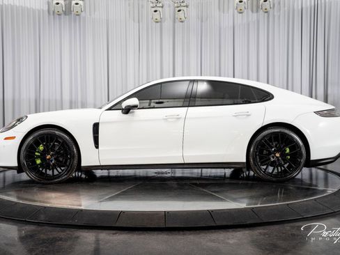 Used 2023 Porsche Panamera RWD image 6