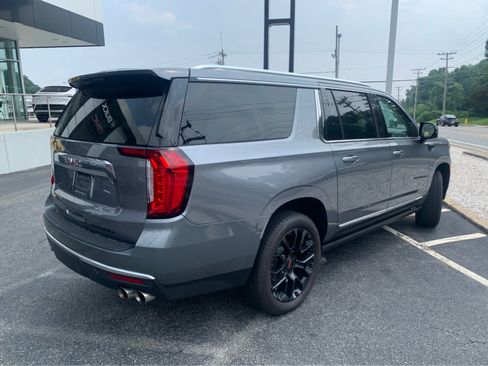 Used 2022 GMC Yukon XL Denali w/ Max Trailering Package AWD/4WD image 8