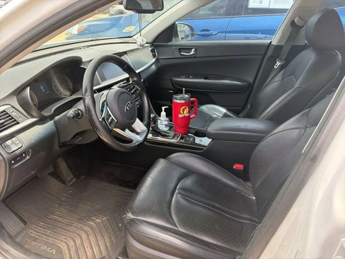 Used 2020 Kia Optima Premium FWD image 6