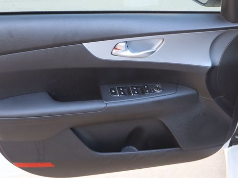 Used 2023 Kia Forte LXS FWD image 18