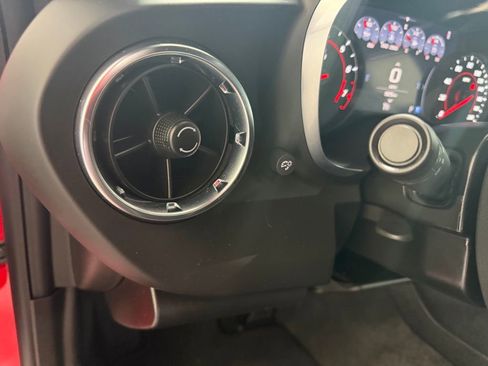 Used 2021 Chevrolet Camaro SS image 10