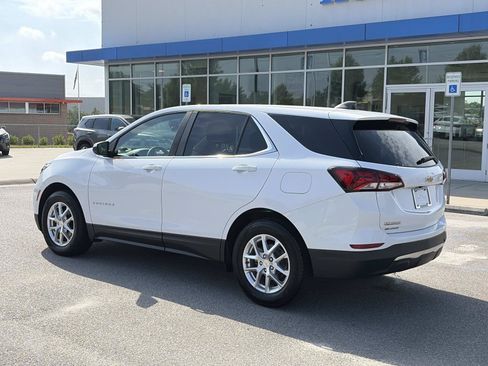 Used 2022 Chevrolet Equinox LT FWD image 4