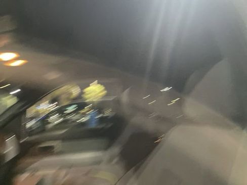 Used 2011 Ford F150 XLT w/ XLT Chrome Pkg image 9