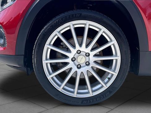 Used 2022 Mercedes-Benz GLB 250 4MATIC w/ Premium Package Lite image 11