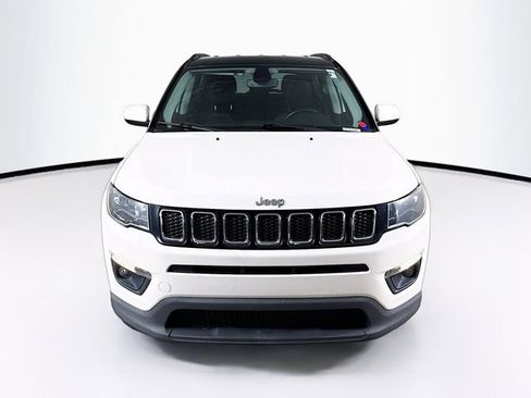 Used 2020 Jeep Compass Latitude w/ Popular Equipment Group FWD image 3