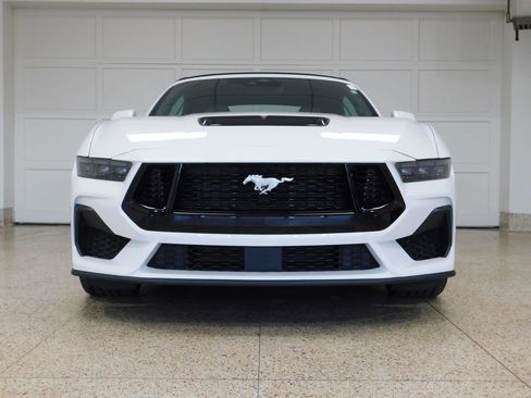Used 2025 Ford Mustang GT Premium RWD image 6