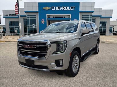 Used 2023 GMC Yukon XL SLT