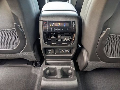 New 2025 Jeep Grand Cherokee L Altitude image 12