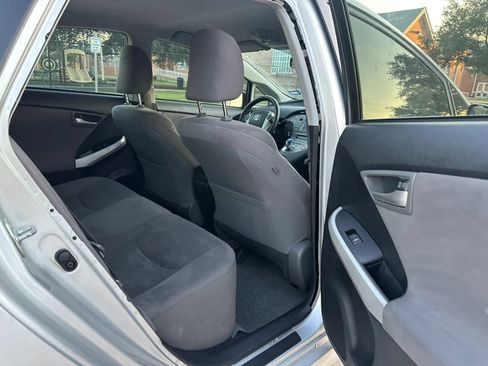 Used 2014 Toyota Prius Three FWD image 18