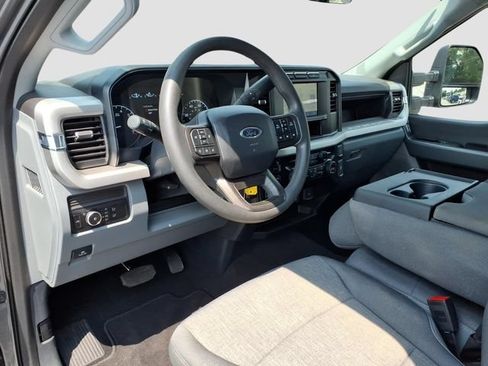 Used 2024 Ford F250 XL w/ STX Appearance Package AWD/4WD image 24