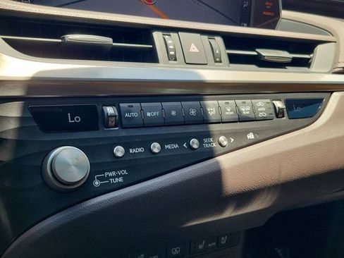 Used 2021 Lexus ES 350 w/ Accessory Package 2 FWD image 28