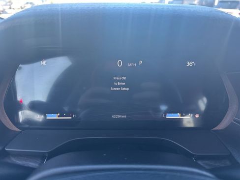 Used 2022 Jeep Grand Cherokee L Limited w/ Luxury Tech Group II image 24