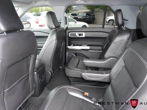 Used 2023 Ford Explorer XLT w/ Equipment Group 202A AWD/4WD image 38