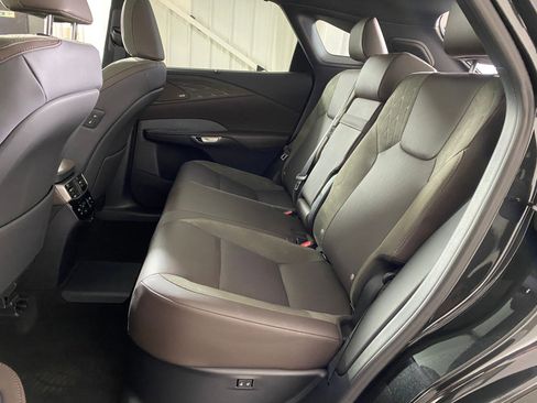 Used 2025 Lexus RX 450h AWD w/ Luxury Package image 14