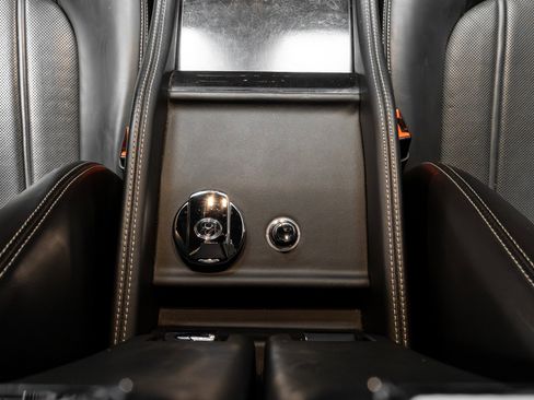 Used 2012 Bentley Mulsanne w/ Premiere Specification Pkg image 30