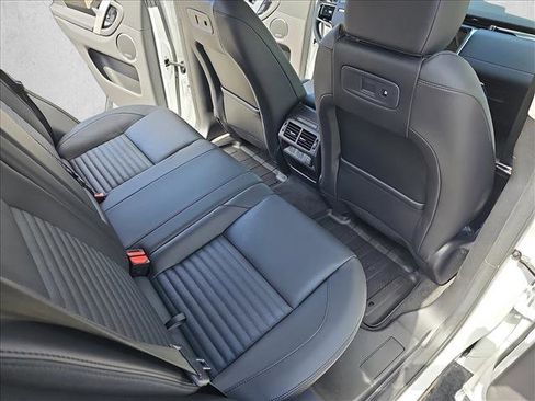 Used 2025 Land Rover Discovery Sport S image 11