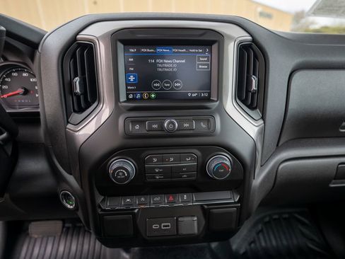 Used 2026 Chevrolet Silverado 1500 W/T w/ WT Value Package AWD/4WD image 26