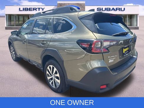Used 2024 Subaru Outback Premium AWD/4WD image 4
