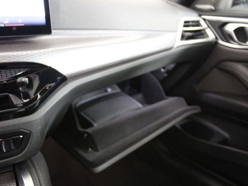 Used 2025 BMW M440i Coupe w/ Premium Package image 24