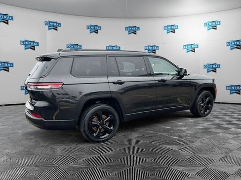 Certified 2023 Jeep Grand Cherokee L Limited w/ Black Appearance Package AWD/4WD image 6