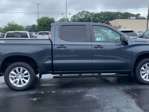 Certified 2021 Chevrolet Silverado 1500 Custom w/ LPO, Dark Essentials Package AWD/4WD image 9
