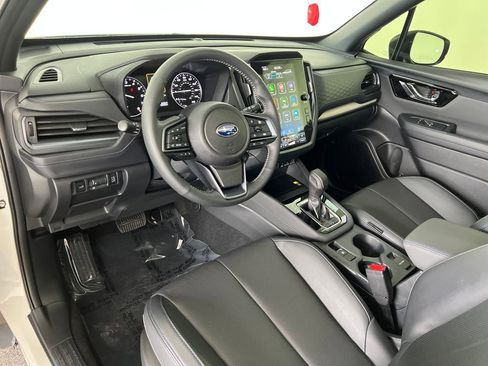 Used 2025 Subaru Forester Limited image 19