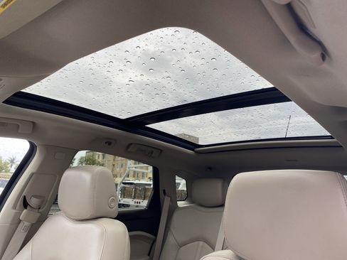 Used 2015 Cadillac SRX Luxury w/ Driver Awareness Package image 23