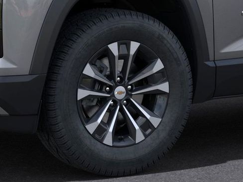 New 2025 Chevrolet Equinox LT image 9