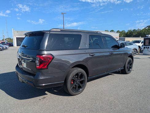 Used 2022 Ford Expedition Max Limited AWD/4WD image 4