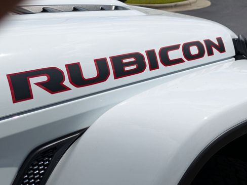 New 2025 Jeep Wrangler Rubicon w/ Technology Group image 40