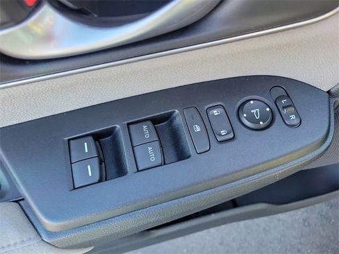 Certified 2022 Honda CR-V EX image 21