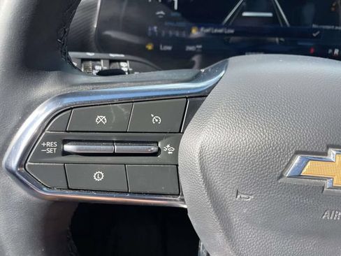 Used 2026 Chevrolet Equinox LT w/ LPO, Floor Liner Package AWD/4WD image 39