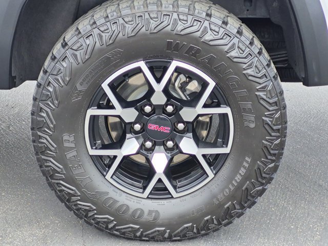 Used 2025 GMC Canyon Elevation w/ Convenience Package RWD image 13