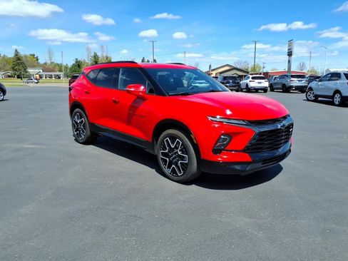 Used 2023 Chevrolet Blazer RS w/ Enhanced Convenience Package AWD/4WD image 8