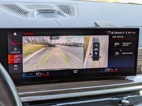 Used 2023 BMW X7 xDrive40i w/ Executive Package image 25