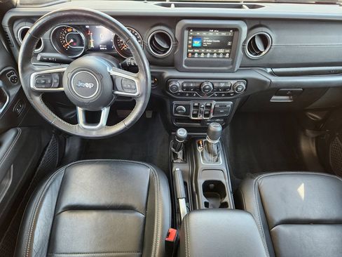 Used 2019 Jeep Wrangler Unlimited Sahara w/ Safety Group AWD/4WD image 10