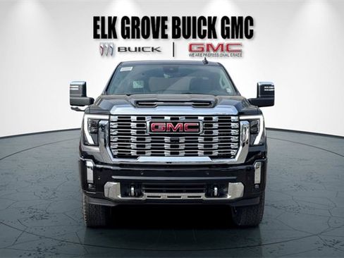 New 2026 GMC Sierra 2500 Denali w/ Denali Reserve Package image 9