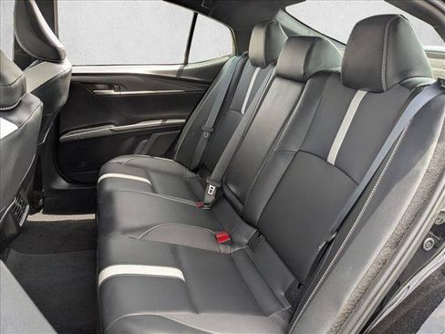 Used 2025 Toyota Camry LE FWD image 19
