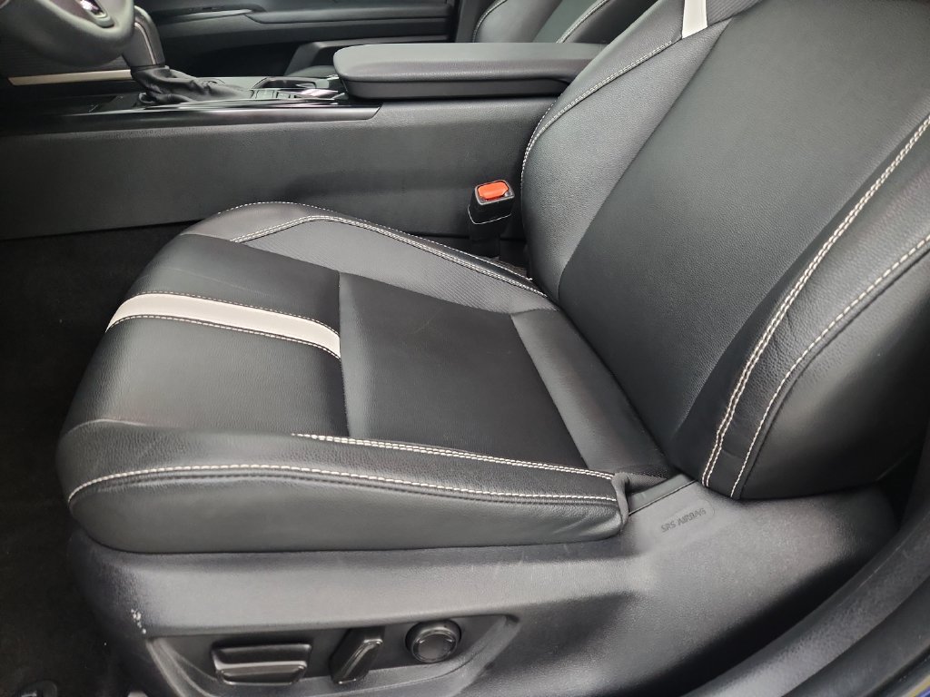 Used 2025 Toyota Camry SE FWD image 22