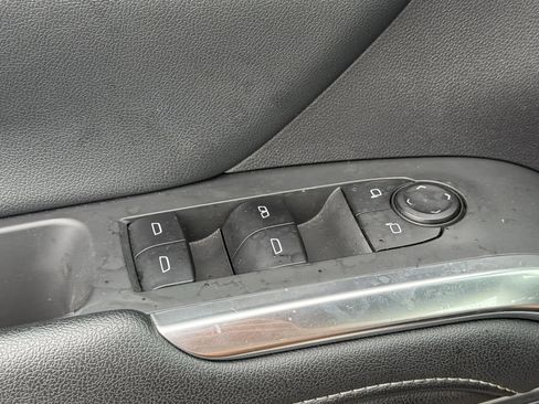 Used 2024 Chevrolet Traverse LT FWD image 26