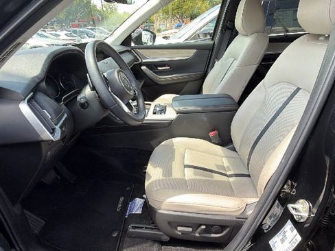 Used 2025 MAZDA CX-90 3.3 Turbo w/ Preferred Package AWD/4WD image 17