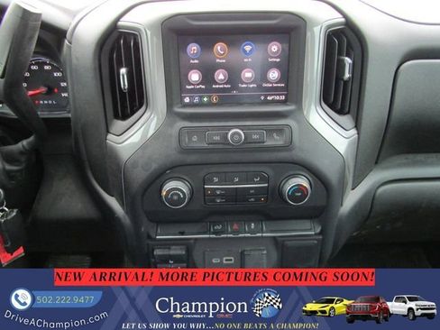 Used 2022 Chevrolet Silverado 2500 Custom w/ Custom Value Package image 14
