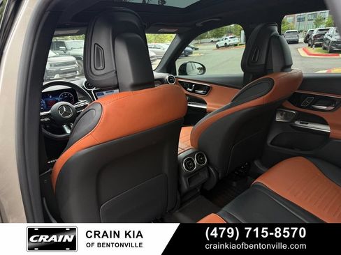 Used 2024 Mercedes-Benz GLC 300 4MATIC image 25