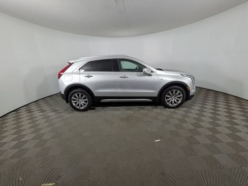 Used 2020 Cadillac XT4 Premium Luxury w/ Enhanced Visibility Package FWD image 4
